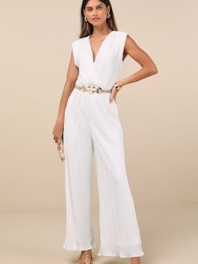Lulus Firenze White Plisse Surplice Sleeveless Wide-leg Jumpsuit - Size M